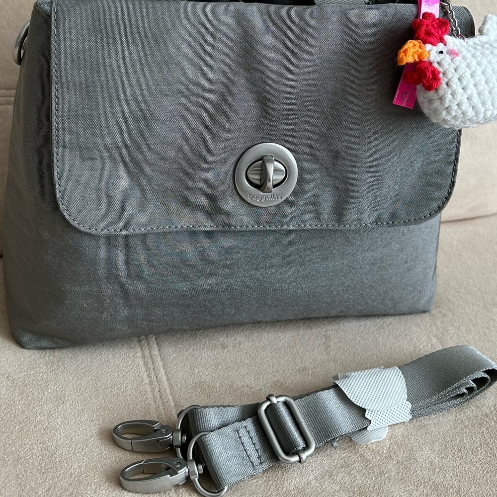 NEW Baggallini Satchel Tote with Multiple Compartments Turnlock, Crossbody Strap - Picture 9 of 13